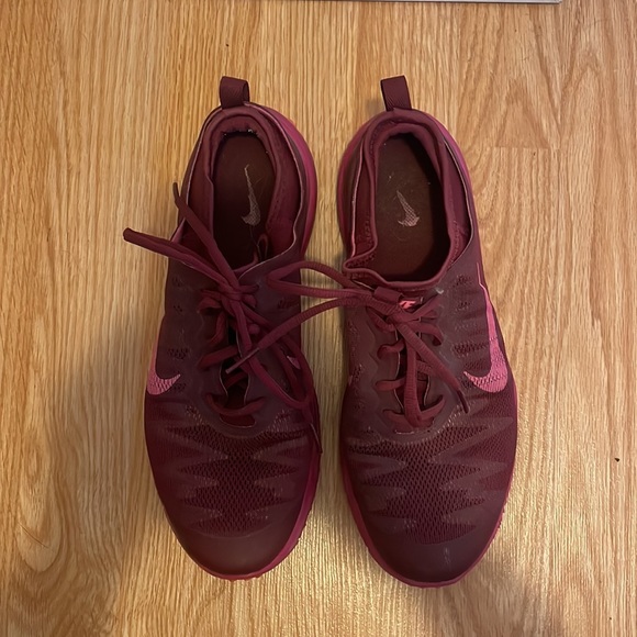 Nike Female Golf Shoes - Picture 2 of 4